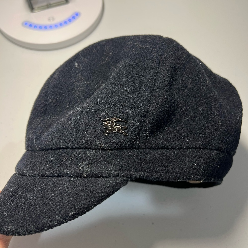 Authentic Burberry Wool Newsboy Cap with Logo Boho